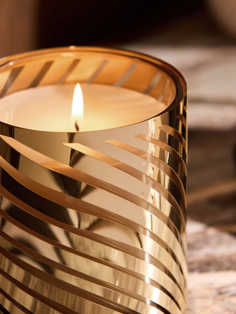 Dark rose and oud scented candle with gold case 10cm, UK version