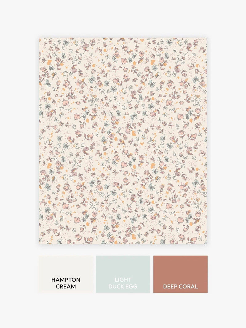 Calm ditsy floral wallpaper sample A4 - British product