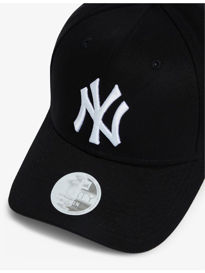 New Era New York Yankees 9FORTY baseball cap, UK version