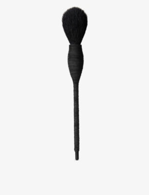 NARS Yachiyo Kabuki brush with synthetic bristles (British brand)
