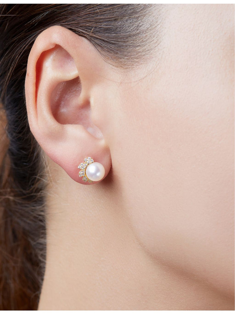 Yoko London diamond pearl earrings 18ct white gold, imported from the UK