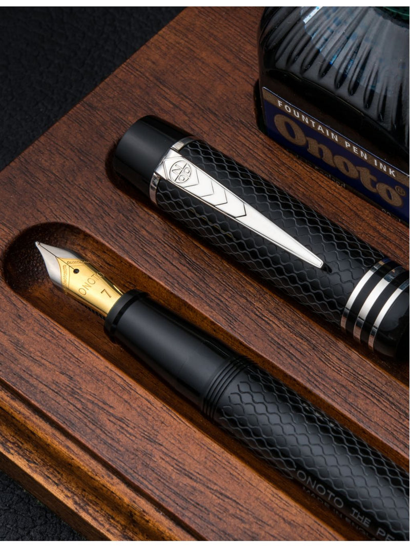 Onoto Magna Classic fountain pen acrylic sterling silver (British brand)