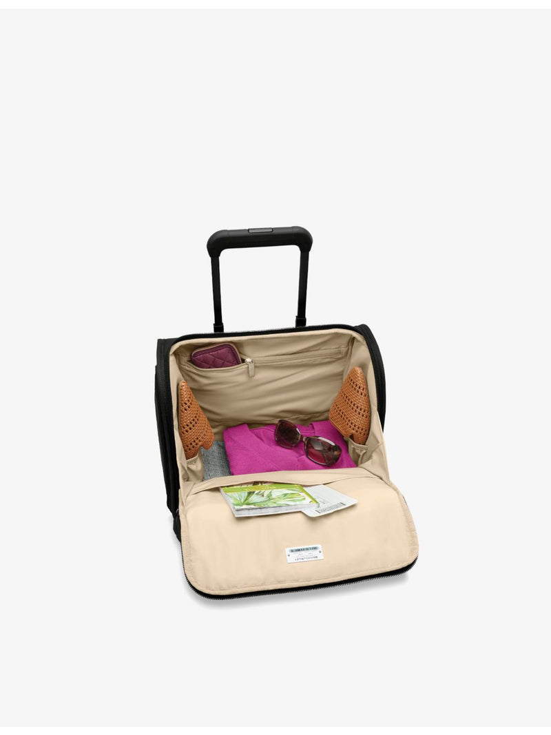 Briggs & Riley soft shell cabin suitcase 40.6cm, UK version