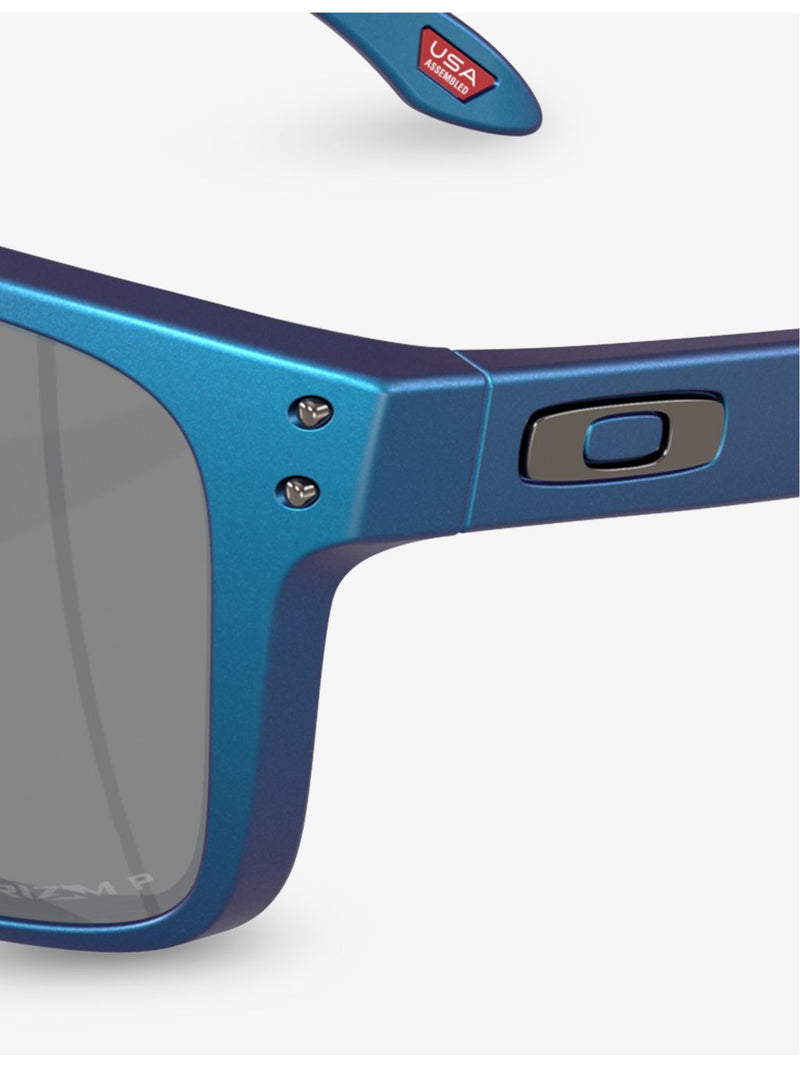 Oakley Holbrook XL square-frame sunglasses with Prizm polarised lenses - British product