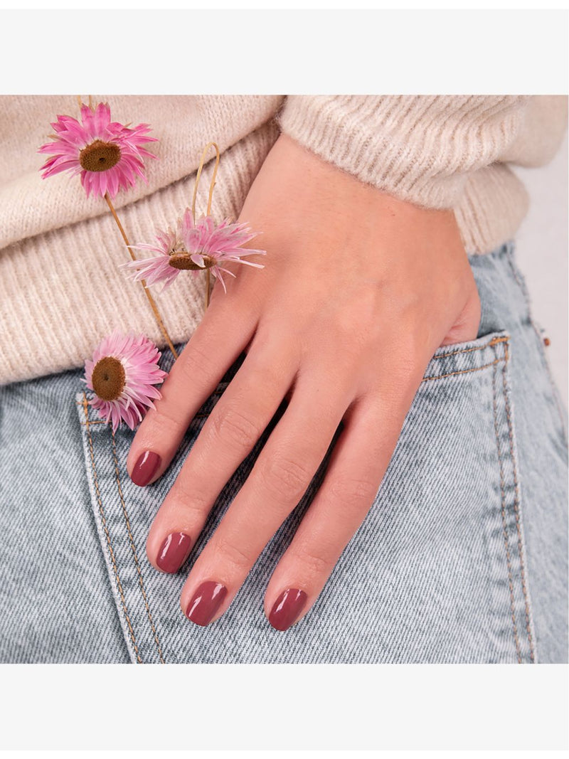 Manucurist nail polish Green Victoria Plum 15ml, imported from the UK