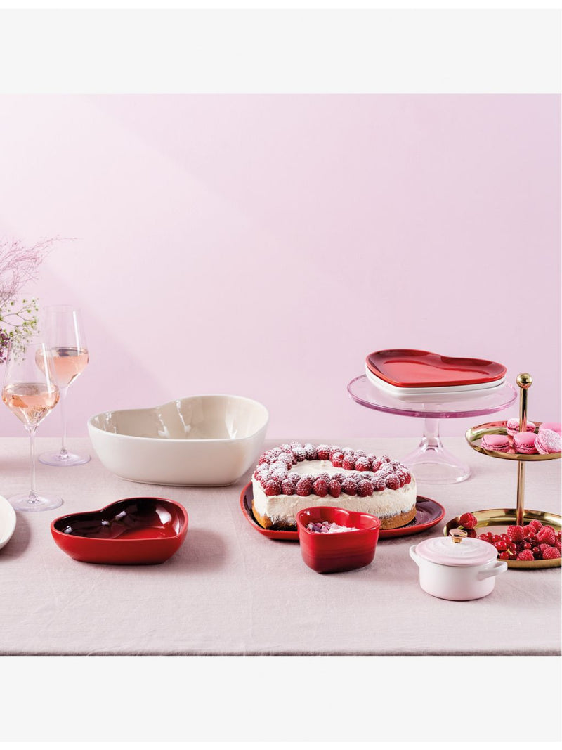 Le Creuset stoneware heart serving platter 32cm (British brand)
