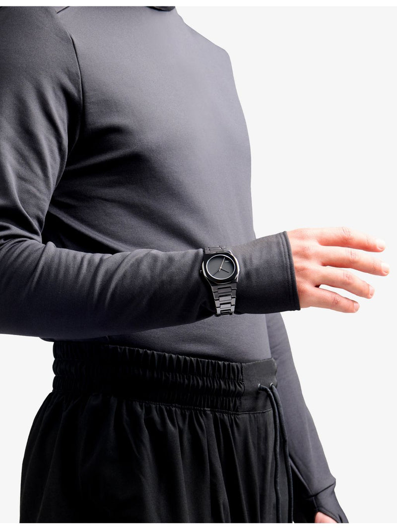 D1 Milano ceramic watch pure black 37mm, UK version