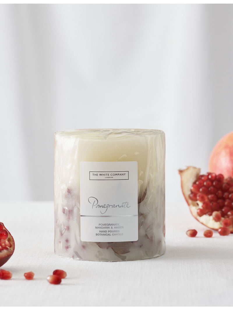 The White Company pomegranate medium mineral wax candle 725g - British product