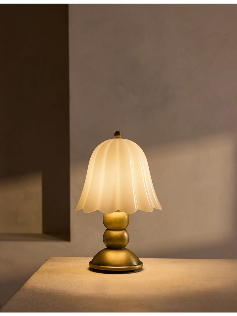 Soho Home Baylee portable brass lamp H30.5cm, imported from the UK