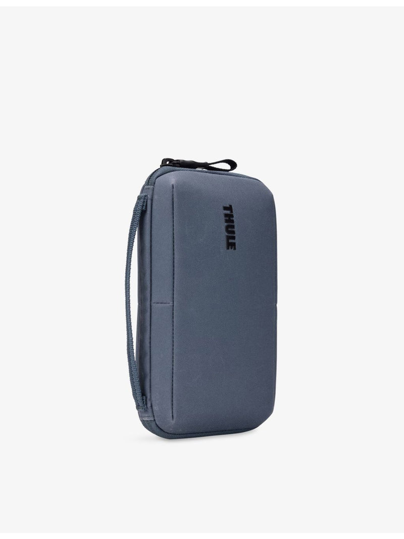 Thule Aion travel organiser with RFID-blocking pouch, UK version
