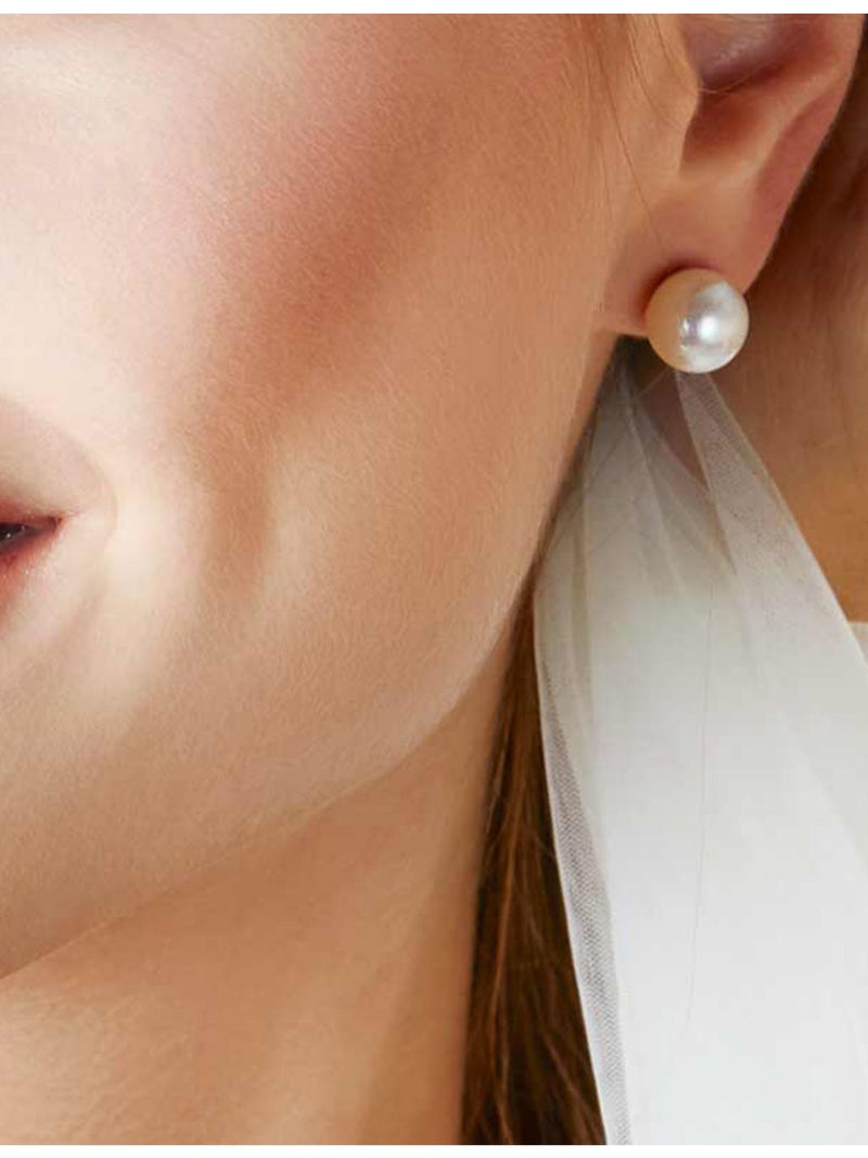 Yoko London 18ct gold pearl stud earrings 10-11mm, imported from the UK