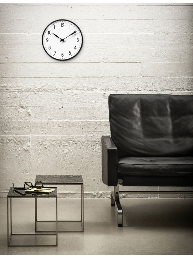 Arne Jacobsen Station wall clock 29cm (British brand)