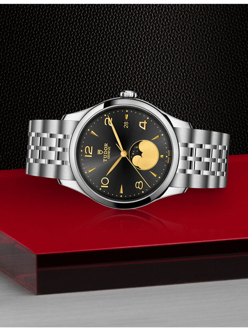 Tudor 1926 Luna automatic watch 39mm stainless steel, UK version