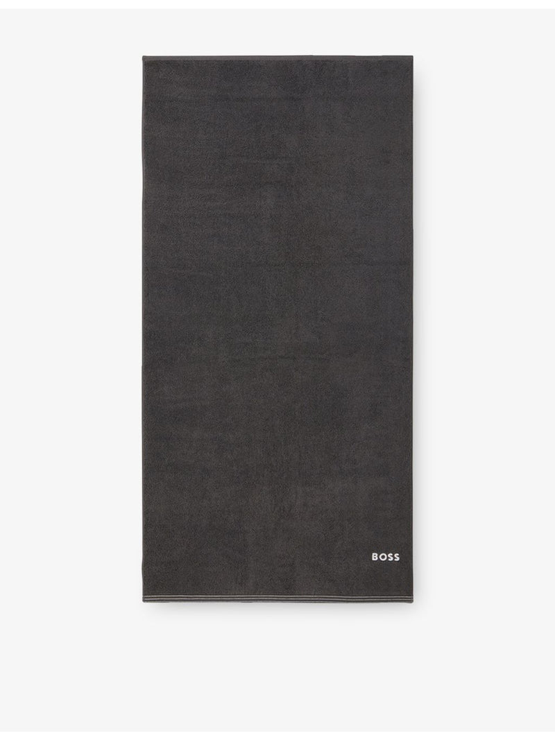 BOSS Edge Cotton Towel 600gsm 100% cotton with embroidered border, imported from the UK