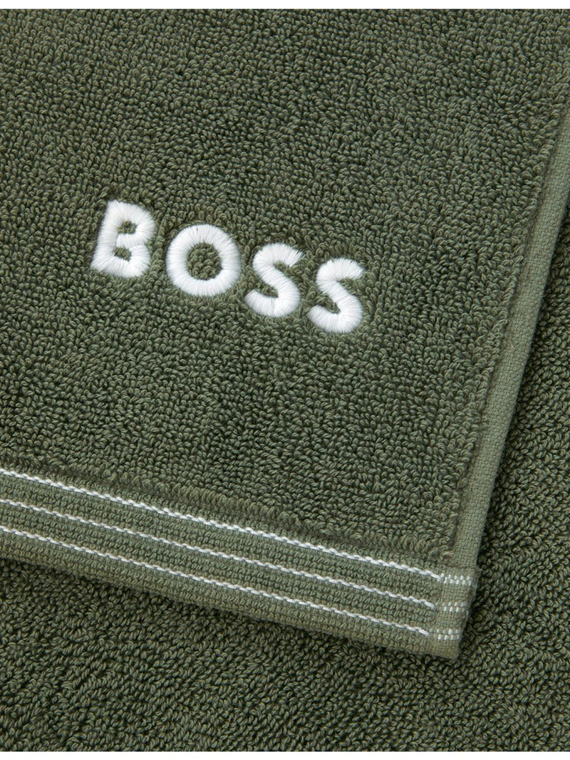 BOSS Edge cotton towel with 600 gsm, imported from the UK