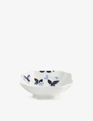 Wedgwood bone China small bowl Wild Strawberry 14.3cm, imported from the UK