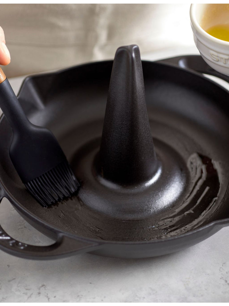 Staub silicone pastry brush embossed 22cm (British brand)