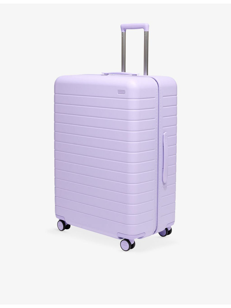 Away medium suitcase 66cm (British brand)
