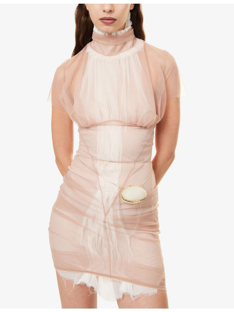Beatriz Palacios Limosnera shell biomaterial clutch, UK version