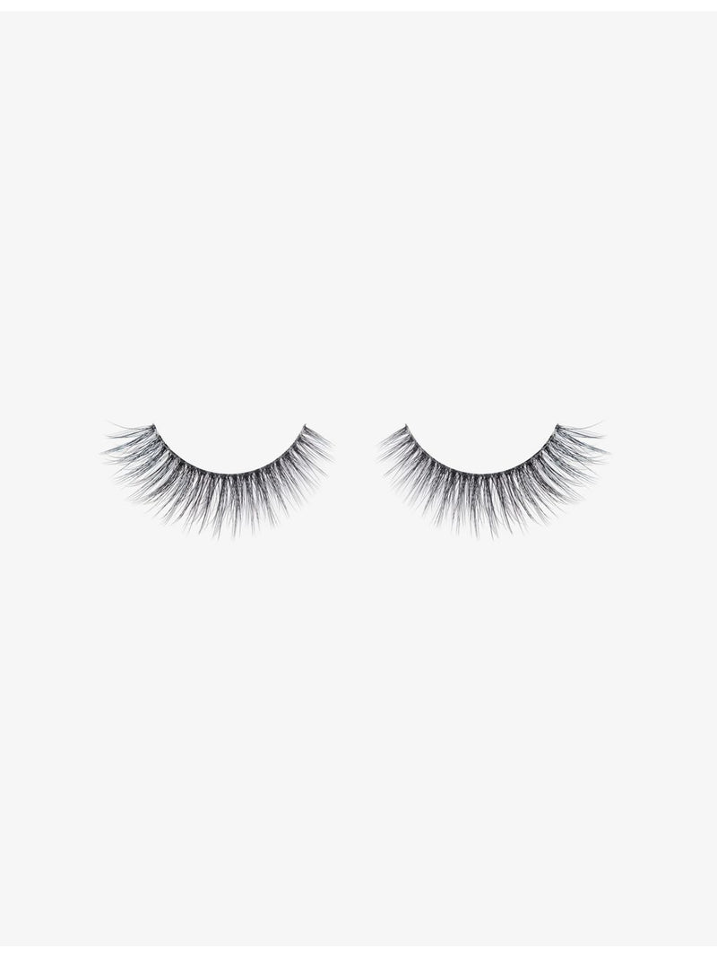 Tatti Lashes Cali Vibe soft natural wing faux silk lashes short, UK version