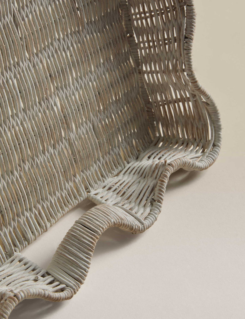 Rattan scallop tray 45cm x 35cm - British product