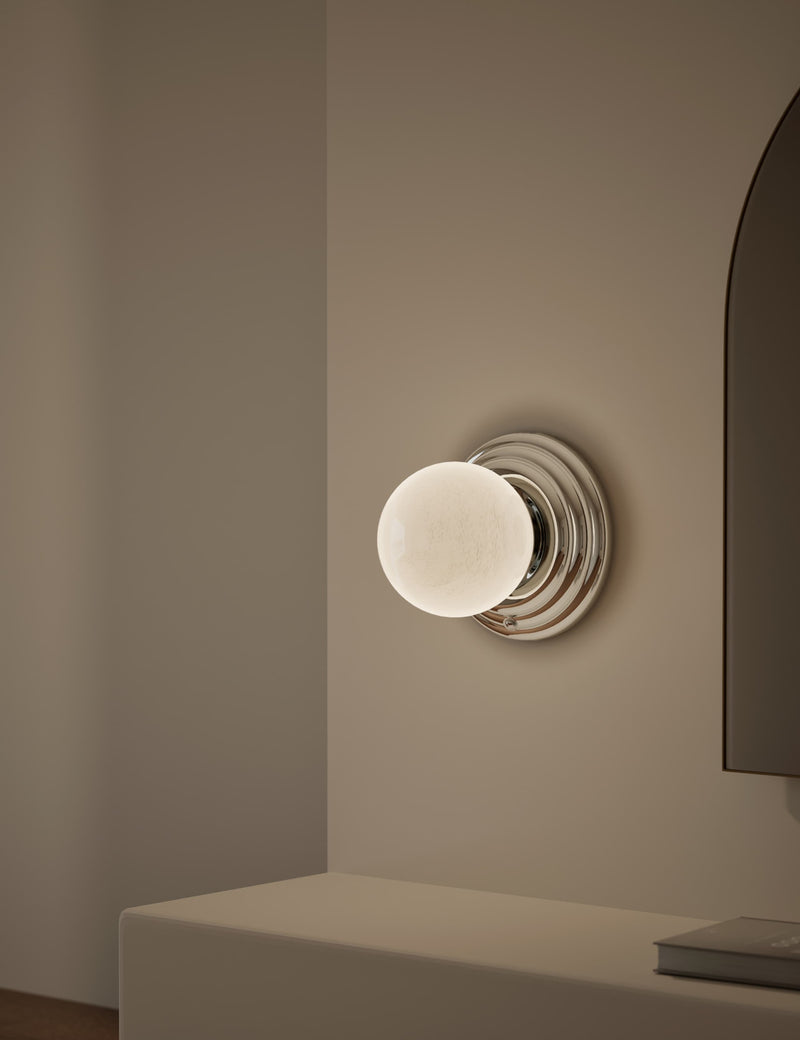 Rechargeable ribbed wall light with marbled glass bulb - British product