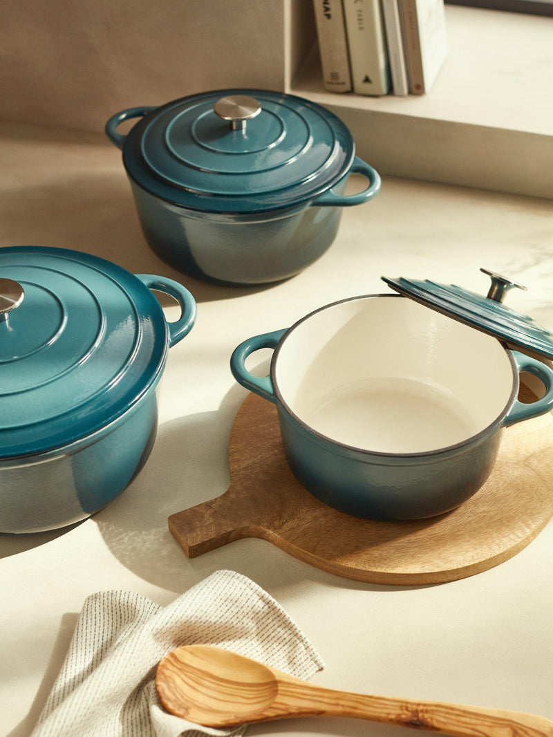 John Lewis cast iron round casserole, UK version