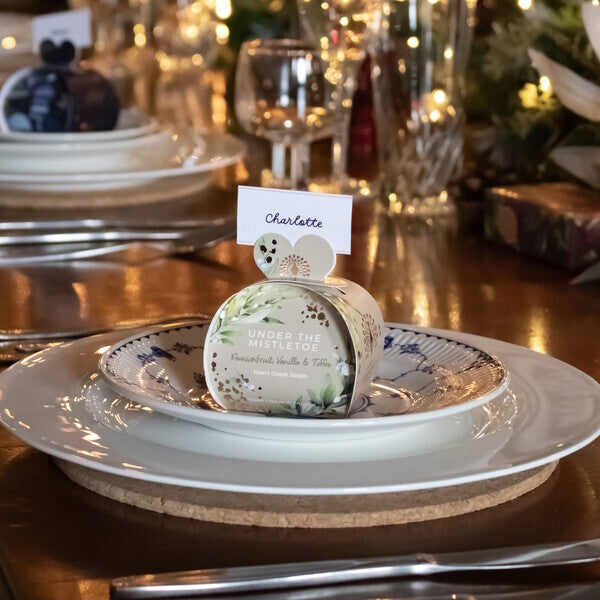 The English Soap Company Christmas Guest Soap- Under The Mistletoe