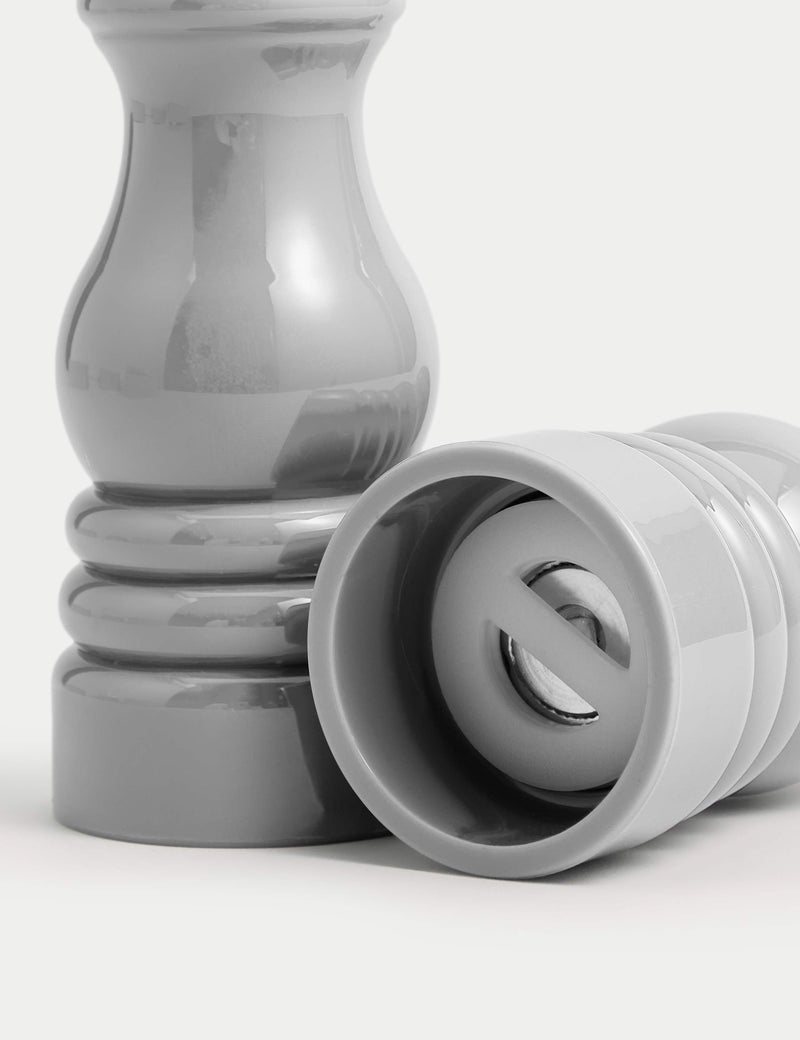 Salt and pepper mill set (British brand)