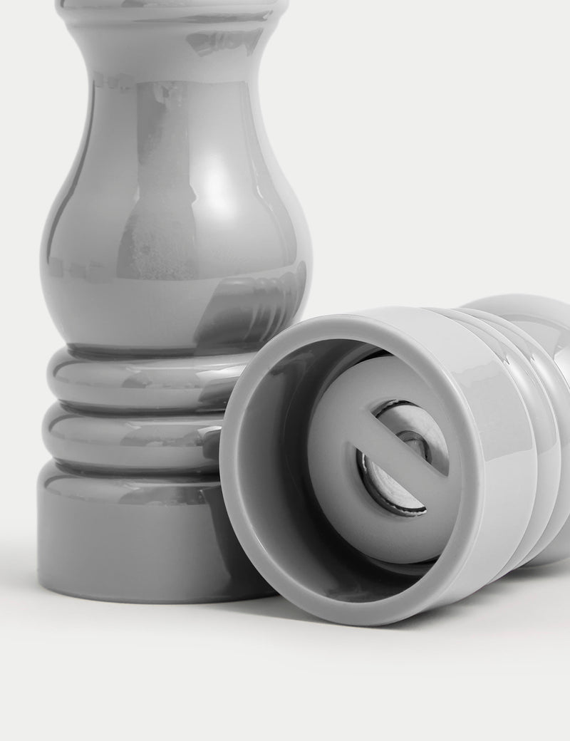 Salt and pepper mill set (British brand)