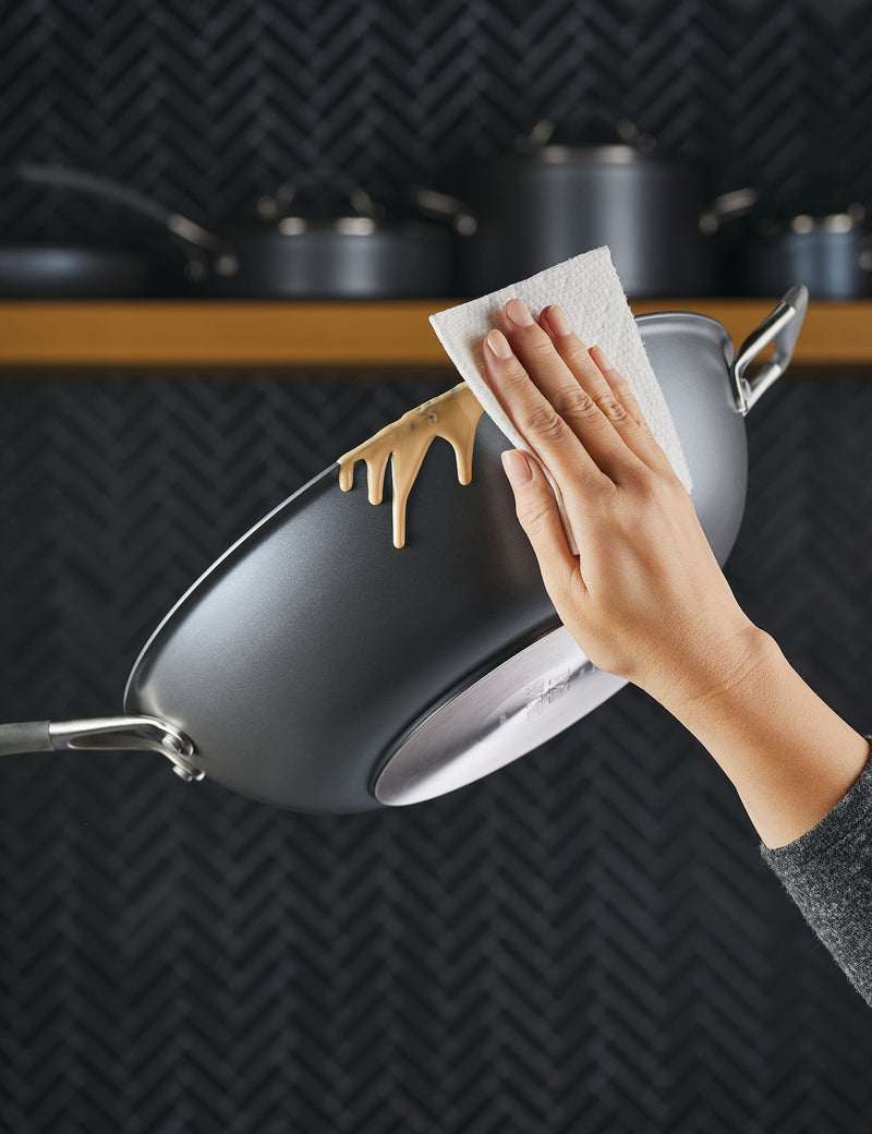 Scratch Defense 34cm non stick wok pan, UK version