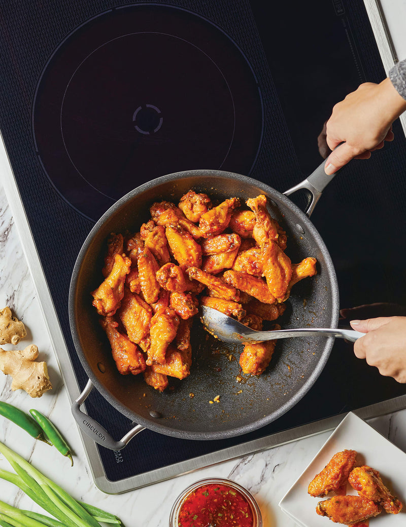Scratch Defense 34cm non stick wok pan, UK version