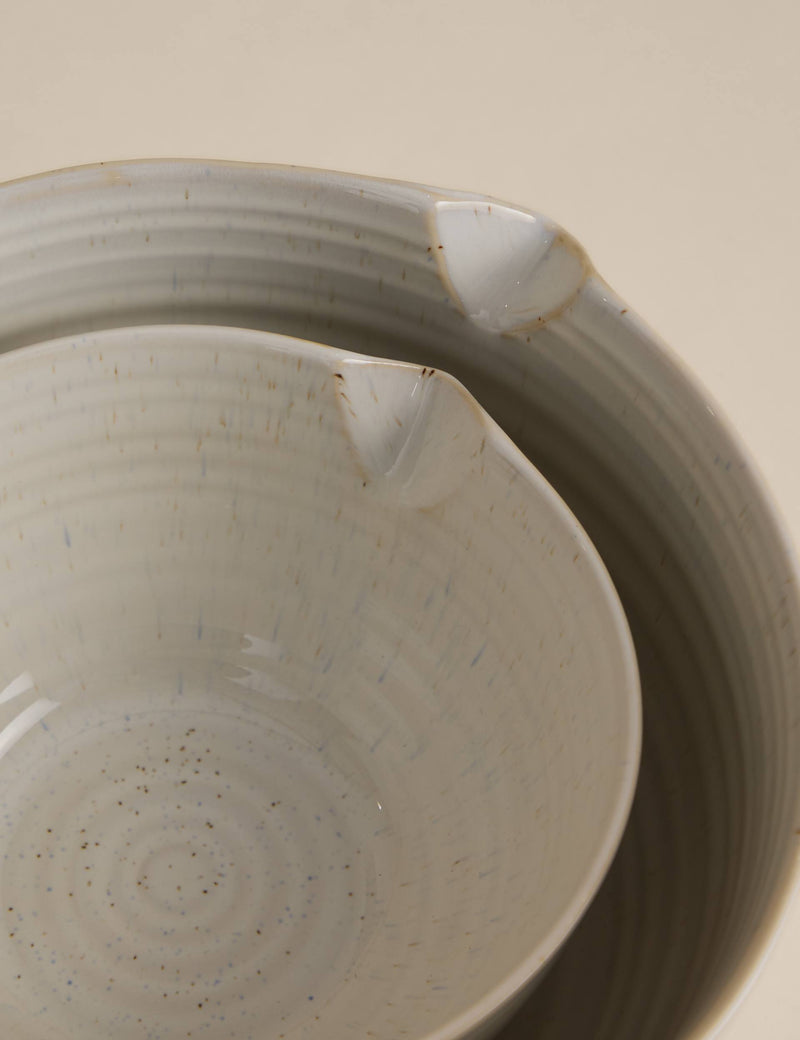 Ceramic ribbed nesting mixing bowls set of 2 (British brand)