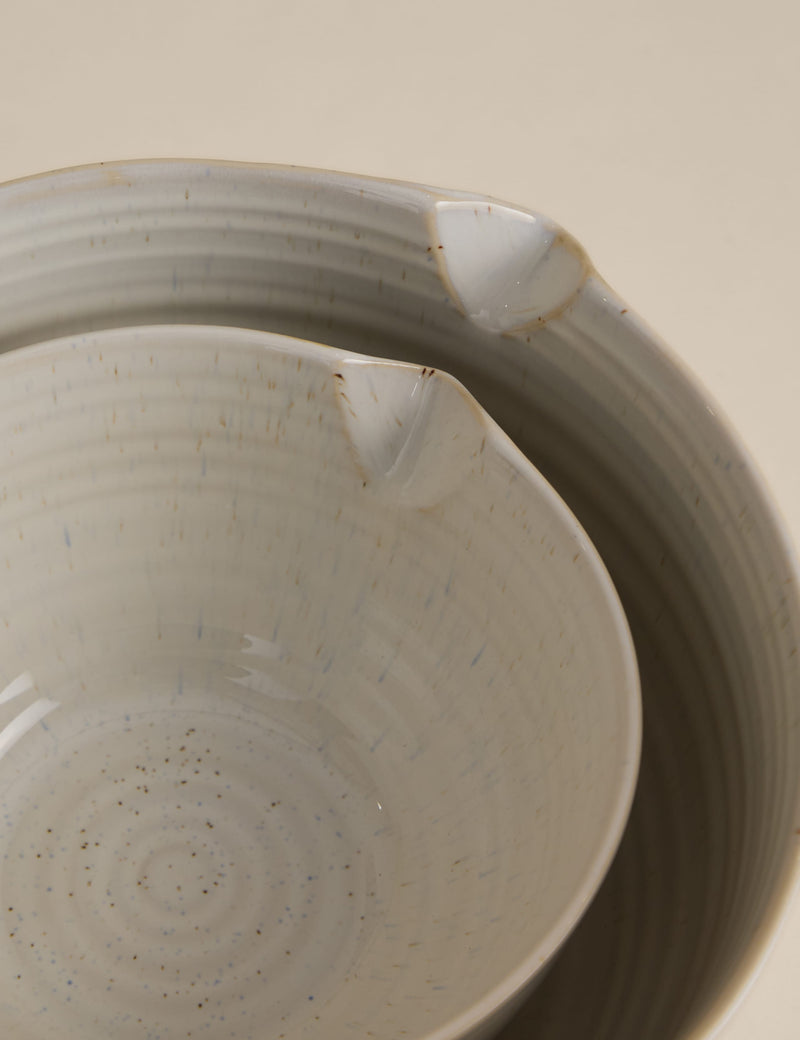 Ceramic ribbed nesting mixing bowls set of 2 (British brand)