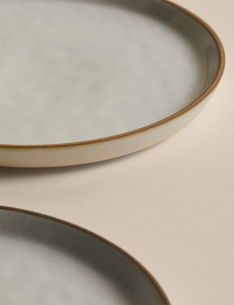 Set of 2 stoneware side plates 21 cm, imported from the UK