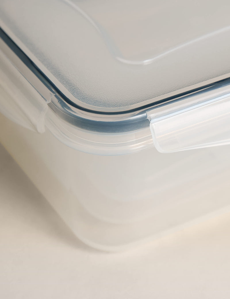 Set of 3 airtight food storage containers (British brand)