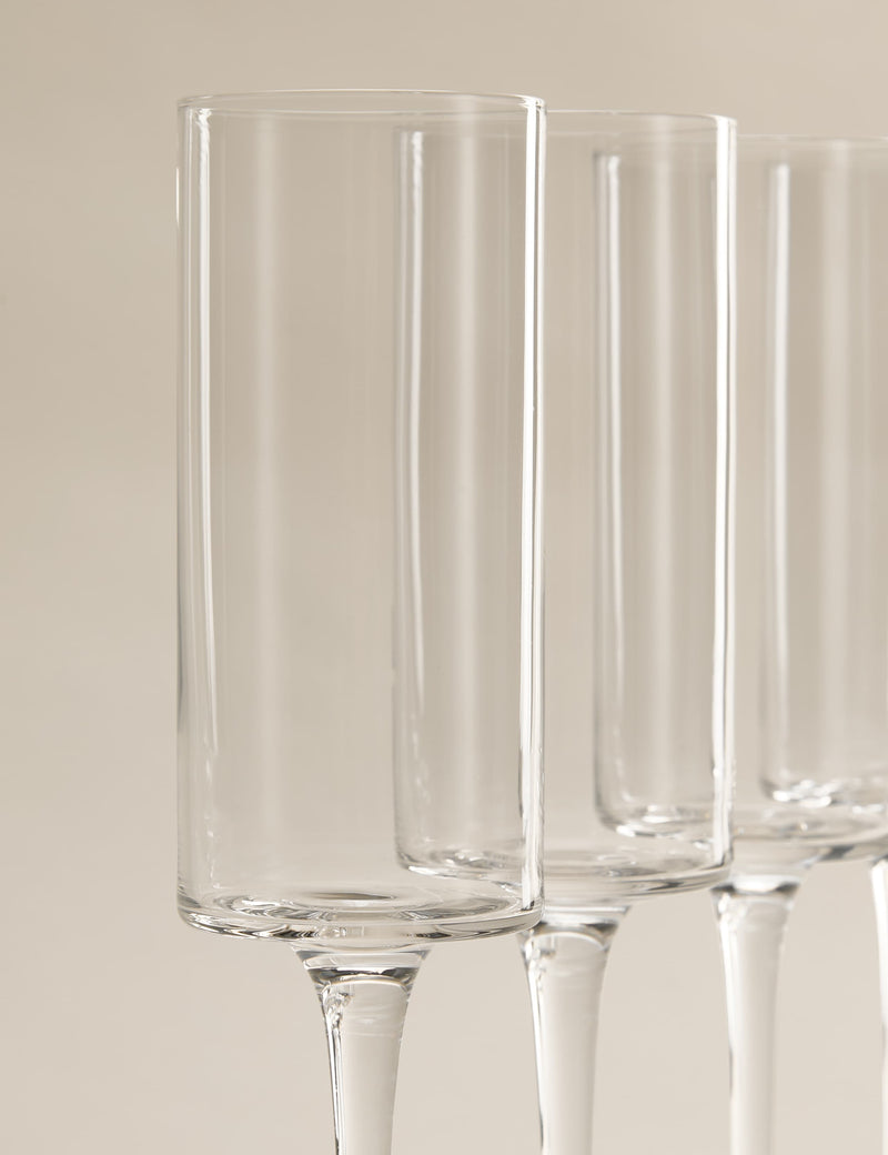 Straight sided champagne flutes set of 4 - British product