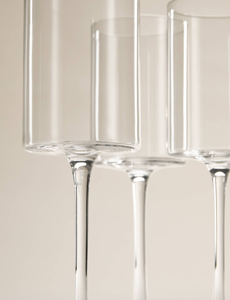 Set of 4 straight sided wine glasses, UK version