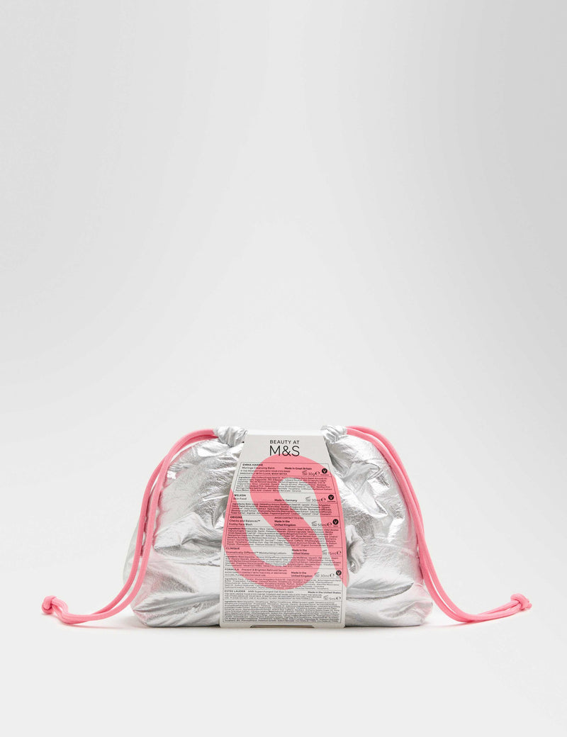 Skincare gift bag with six skincare products (British brand)