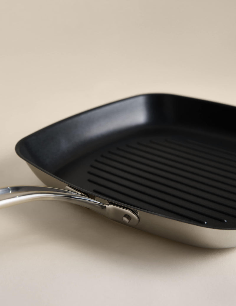 Stainless steel grill pan, UK version