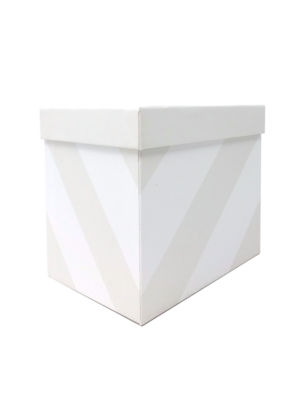 George Milestone Cube gift box, UK version