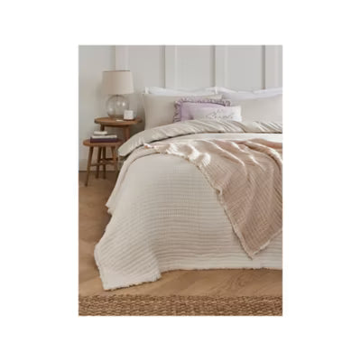 At Home with Stacey Solomon white plain throw 250 x 150 cm - British product