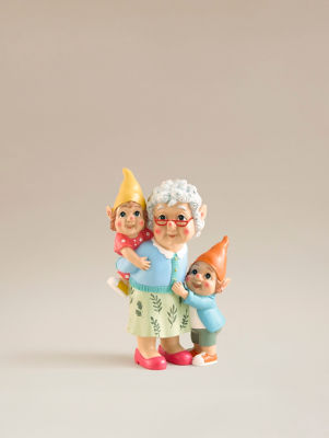 George Home gnome grandma with children, imported from the UK