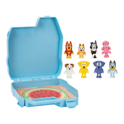 Bluey collector case with eight poseable figures (British brand)