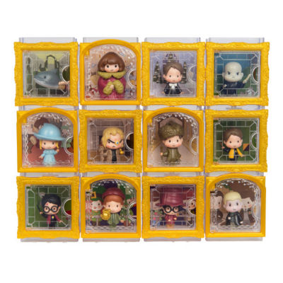 Wizarding World Harry Potter Micro Magical Moments collectible 3.8 cm figure, UK version