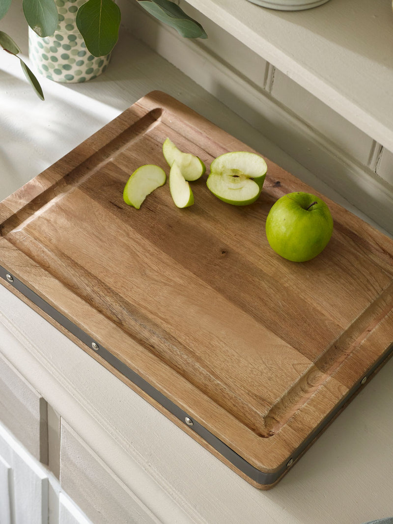 Natural Bronx butcher's block chopping board 39.5cm x 29.5cm x 4cm, imported from the UK