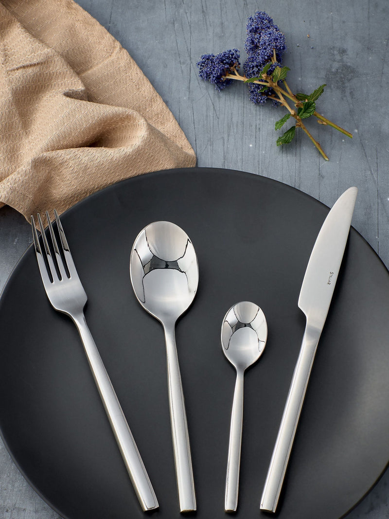 Stellar Silver Rochester 32 piece cutlery set (British brand)