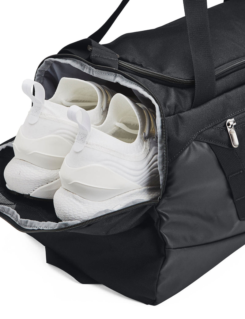 Under Armour Undeniable 5.0 sports bag, imported from the UK