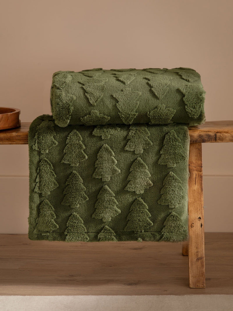 Furn Forest Green Pines faux fur throw 200x150cm, UK version