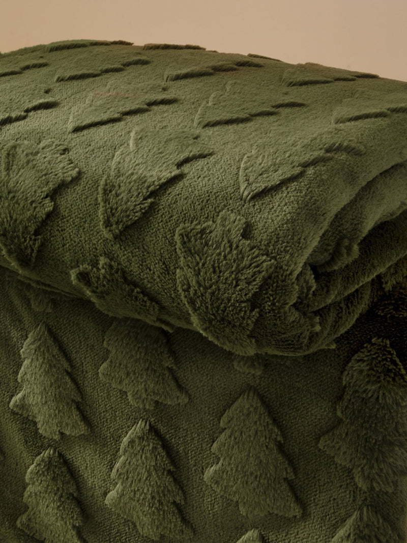 Furn Forest Green Pines faux fur throw 200x150cm, UK version